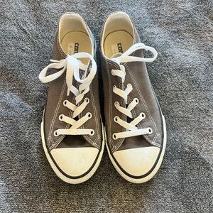 Grey converse